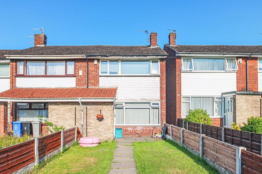 Meadow Walk, Partington, Manchester, M31 3 bed end of terrace house £