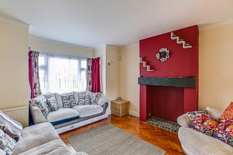 19 Pine Ridge, Carshalton, SM5 4QQ