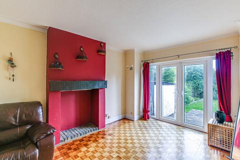 19 Pine Ridge, Carshalton, SM5 4QQ
