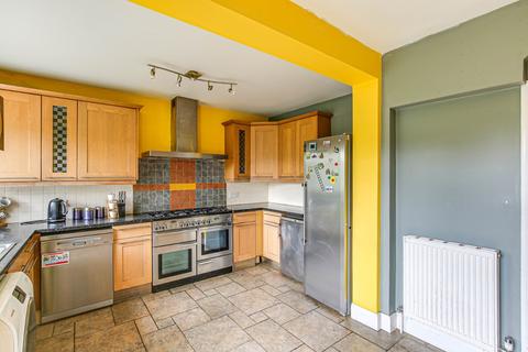 19 Pine Ridge, Carshalton, SM5 4QQ