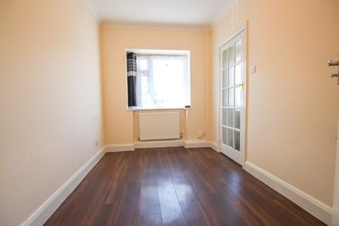 19 Pine Ridge, Carshalton, SM5 4QQ