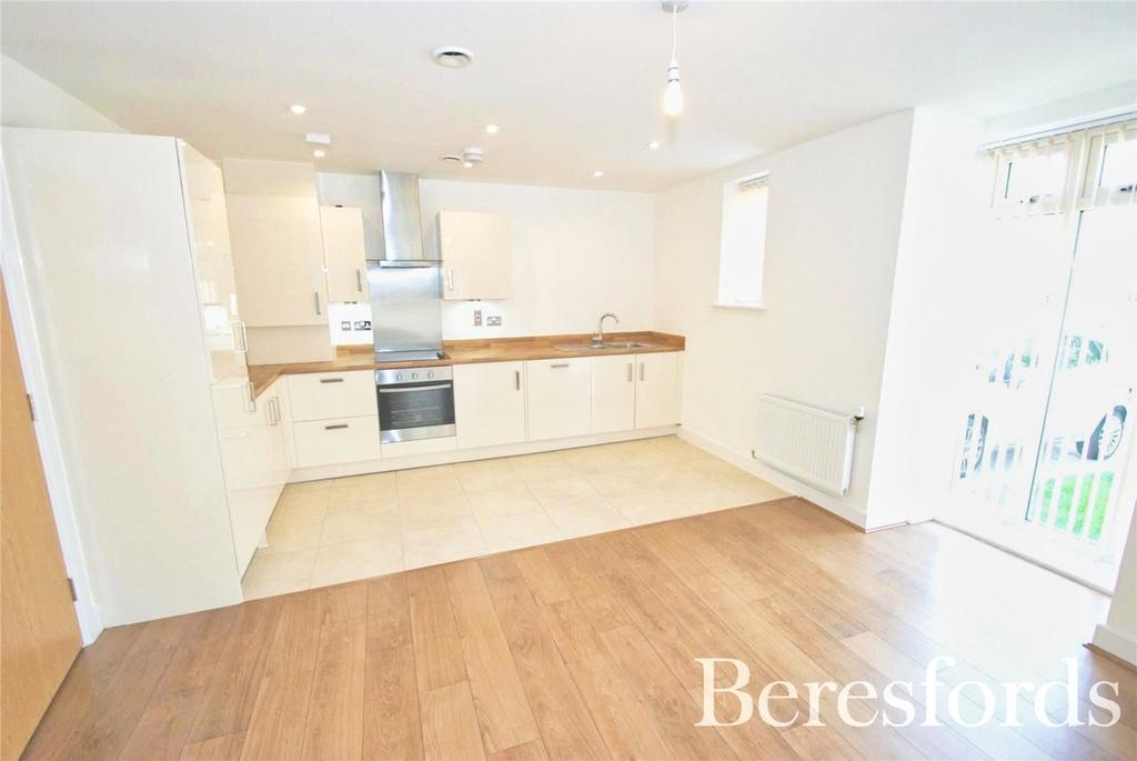 Grace Bartlett Gardens, Chelmsford, CM2 2 Bed Apartment - £290,000