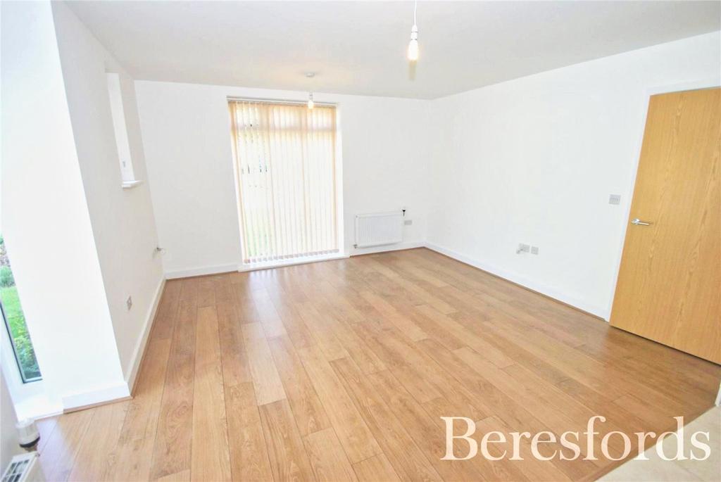 Grace Bartlett Gardens, Chelmsford, CM2 2 bed apartment £290,000
