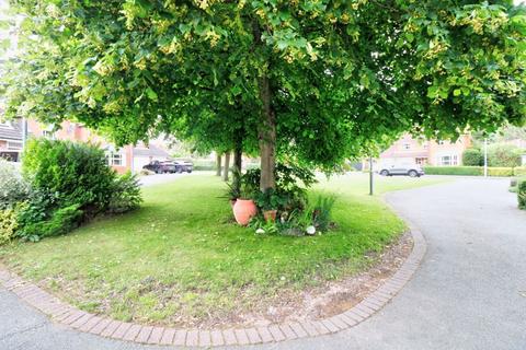 8 Saracen Drive, Sutton Coldfield, B75 7HF