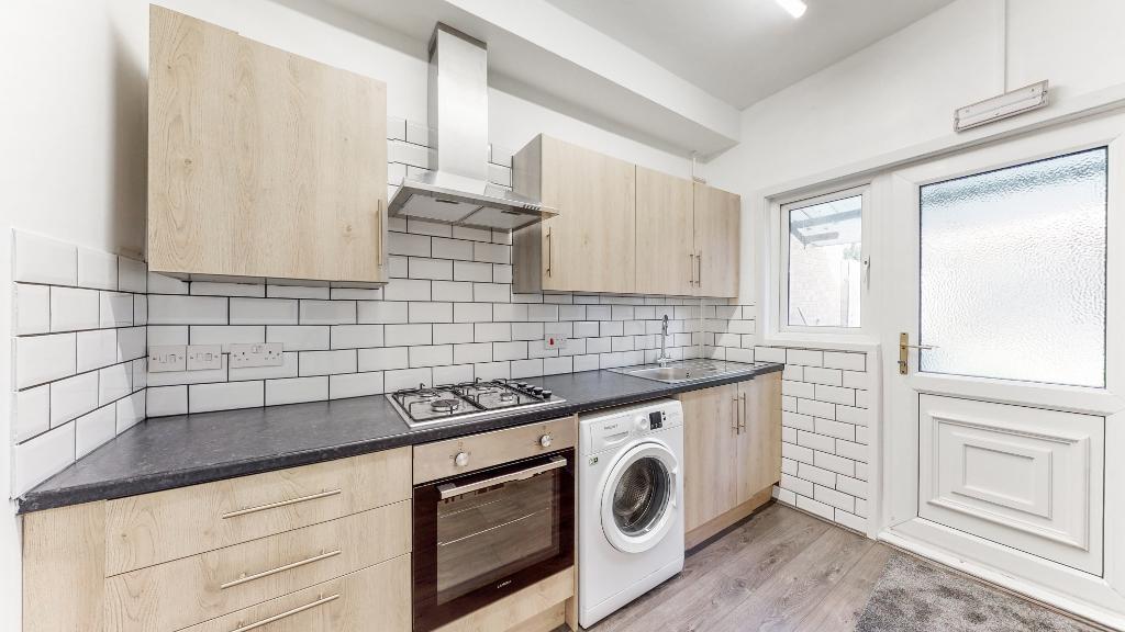 Modern Fitted Kitchen Area