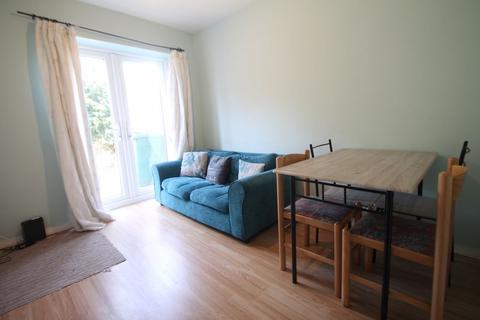 New Peachey Lane, Uxbridge, UB8
