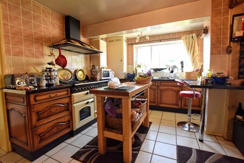 27 Caesars Close, Bancroft, Milton Keynes, MK13 0QD
