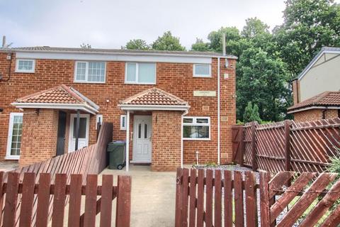 3 bedroom terraced house to rent, Eskdale, Hemlington