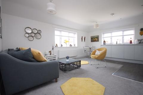 Flat 4, 14 Broadway, Kidlington, OX5 1EF
