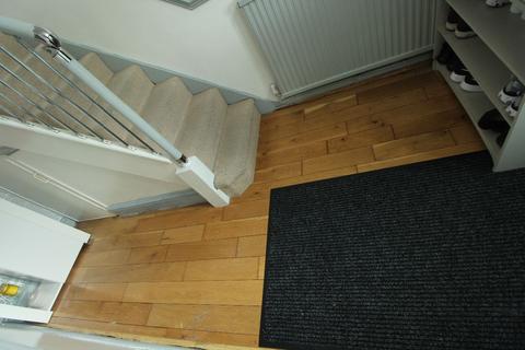 18 Whetstone Hill Road, Oldham, OL1 4NA