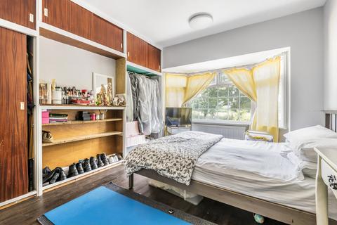 164 Eltham Road, London, SE9 5LN