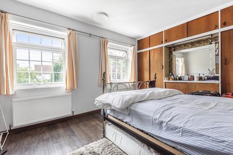 164 Eltham Road, London, SE9 5LN