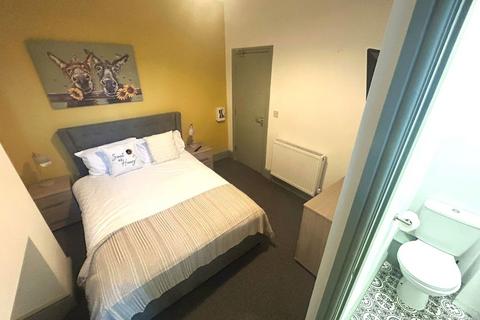 undefined, Room 2, 71 Welholme Road