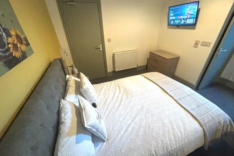 undefined, Room 2, 71 Welholme Road