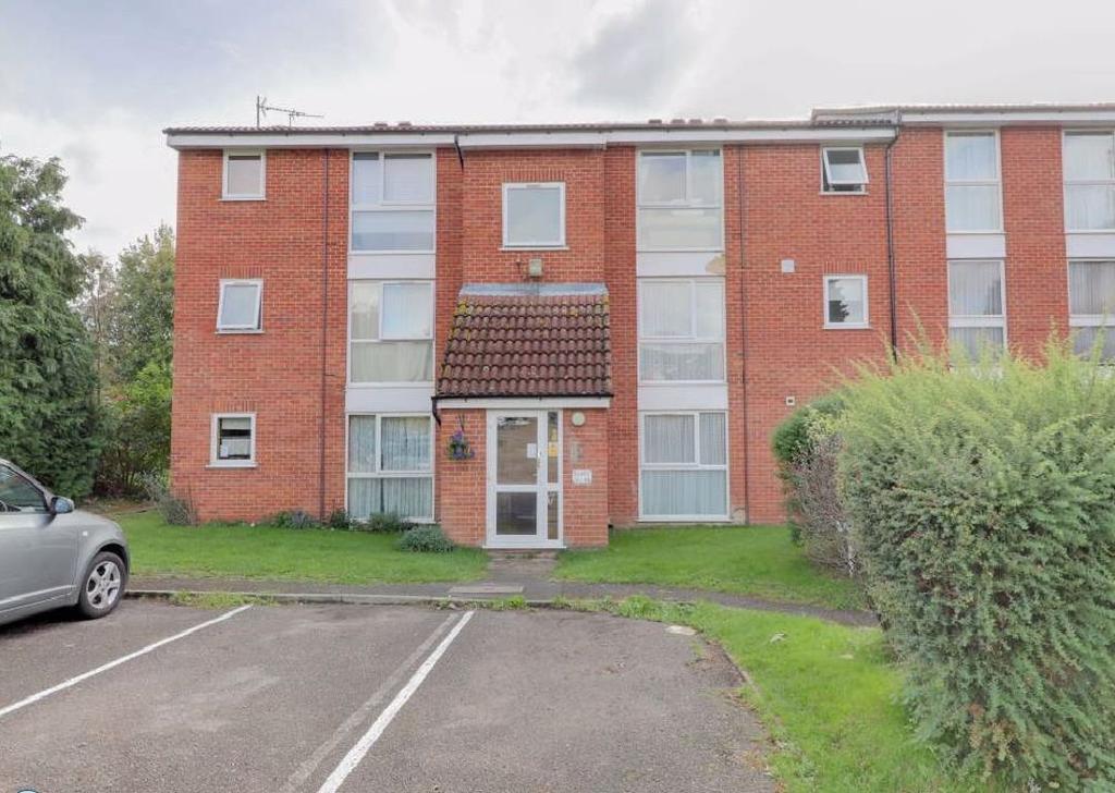 MARLEY COURT, BROXBOURNE Studio £795 pcm (£183 pw)