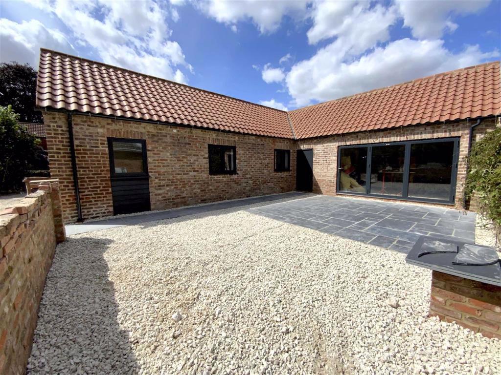 Fleetway, North Cotes, Lincolnshire 3 bed barn conversion £299,950