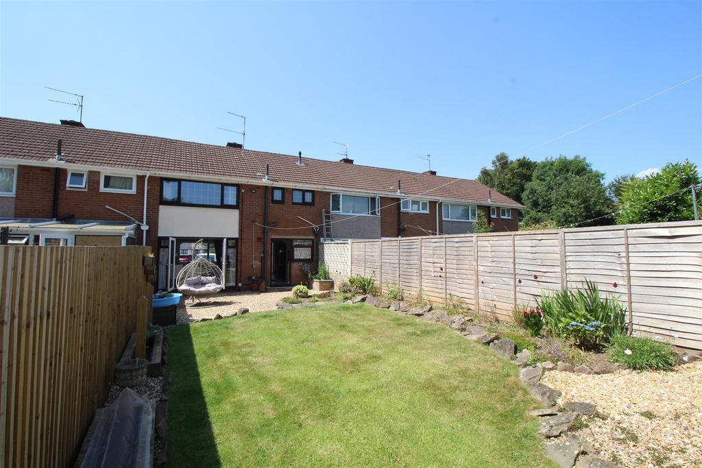 Park End, Langstone, Newport 3 bed terraced house £250,000