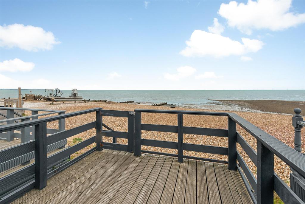 Whitstable Harbour, Whitstable Property £55,000