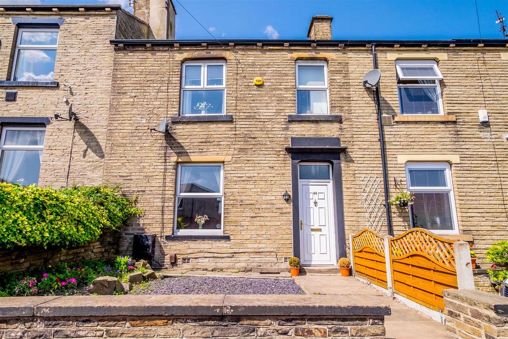 Slade Lane,Rastrick 2 bed terraced house £135,000