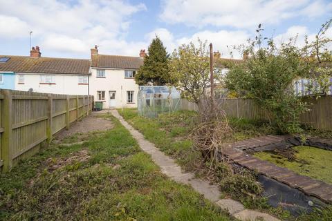 8 Tyson Road, Folkestone, CT19 6JS
