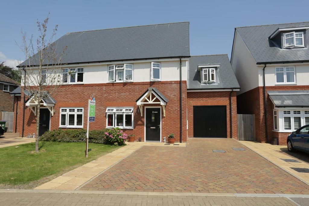 Westbrook Drive, Folkestone 4 bed semidetached house £420,000