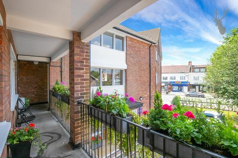 22a Forest Drive, Theydon Bois, Epping, CM16 7EY