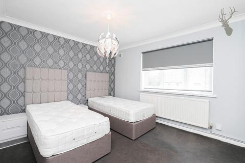 22a Forest Drive, Theydon Bois, Epping, CM16 7EY