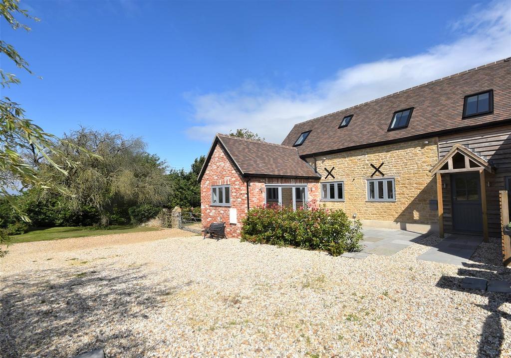 Hunger Hill, East Stour, Gillingham 3 bed barn conversion £390,000