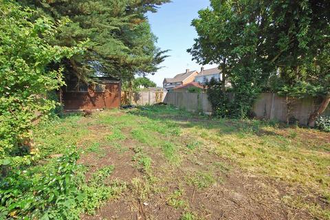 10 Smiths Field, Rayne, Braintree, CM77 6BX