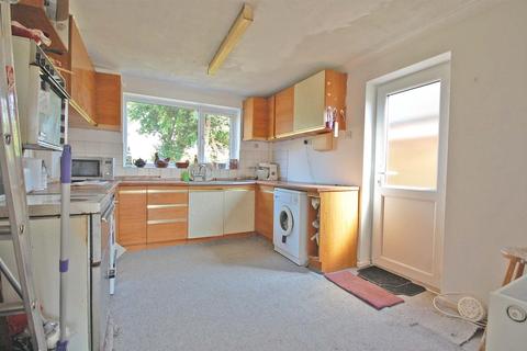 10 Smiths Field, Rayne, Braintree, CM77 6BX