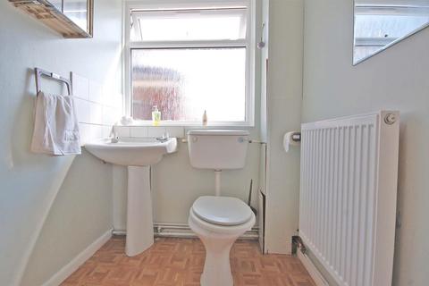 10 Smiths Field, Rayne, Braintree, CM77 6BX
