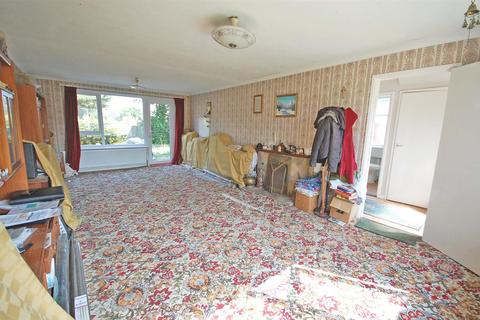 10 Smiths Field, Rayne, Braintree, CM77 6BX