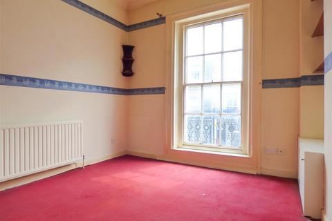 104 West Crescent Road, Gravesend, DA12 2AB