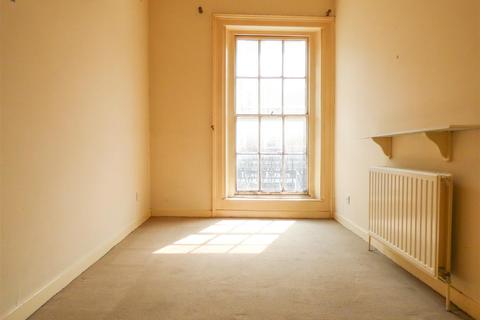 104 West Crescent Road, Gravesend, DA12 2AB
