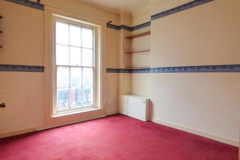104 West Crescent Road, Gravesend, DA12 2AB