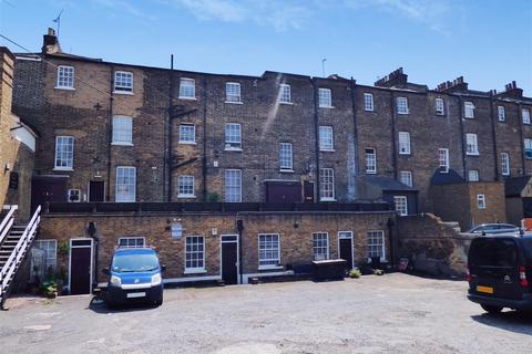 104 West Crescent Road, Gravesend, DA12 2AB