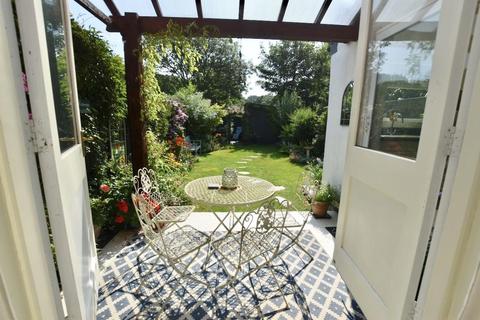 12 Glendower Avenue, Coventry, CV5 8BE