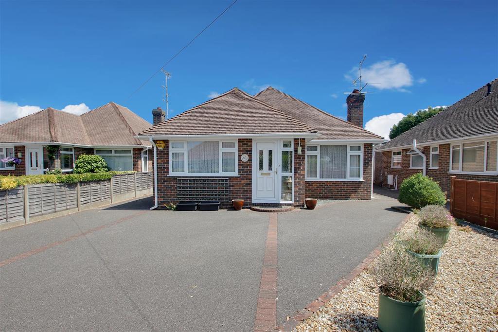Upton Road, Worthing 3 bed detached bungalow £500,000