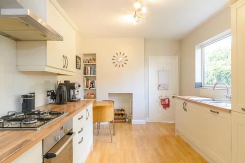 2 Harrowdene Road, Bristol, BS4 2JD