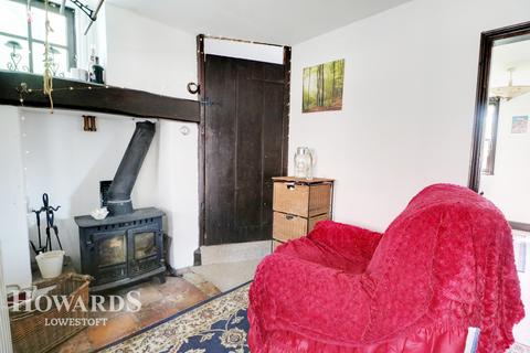 2 Back Lane, Lound, Lowestoft, NR32 5NE