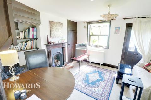 2 Back Lane, Lound, Lowestoft, NR32 5NE