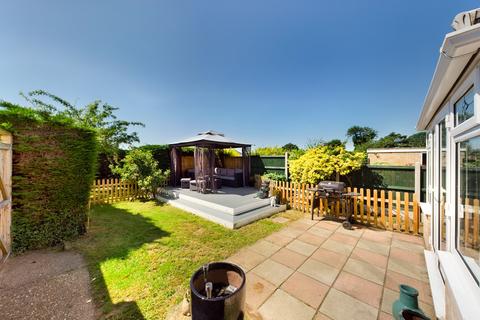 9 Chestnut Road, Watton, Thetford, IP25 6PG