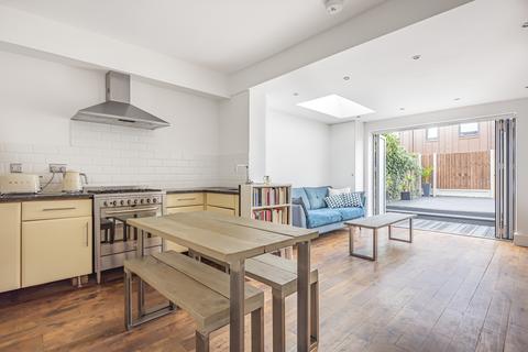 60 Ronver Road, London, SE12 0NJ