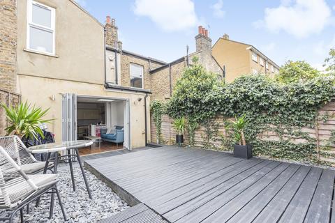 60 Ronver Road, London, SE12 0NJ