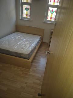 3 bedroom flat to rent, Wilbraham Road, Chorlton Cum Hardy