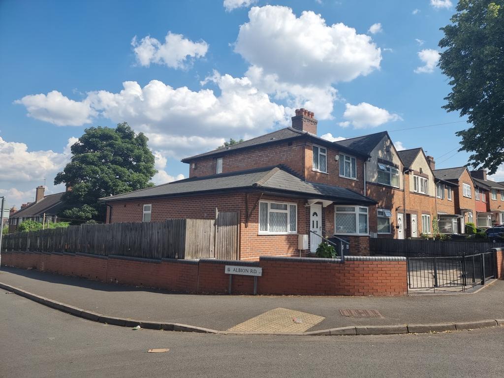 Clent road, Handworth, B21 8DJ 4 bed end of terrace house £295,000
