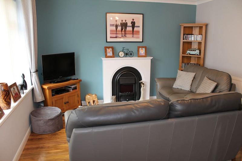 West Street, South Normanton, Alfreton, Derbyshire. DE55 2AJ 3 bed