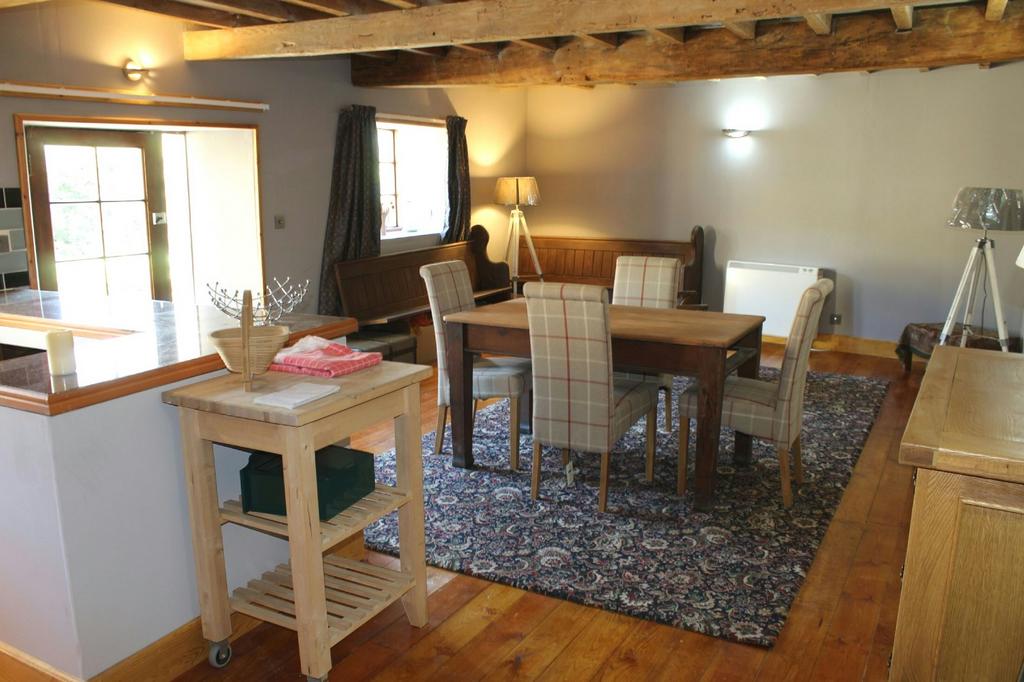 Dining Kitchen Picture 2