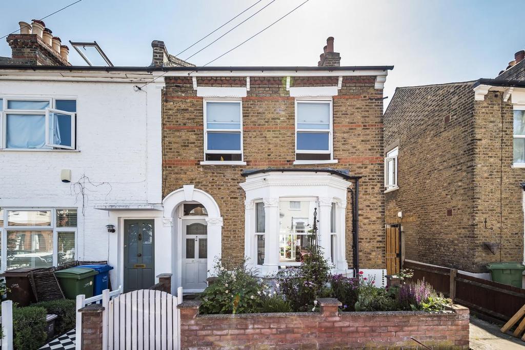 Henslowe Road, East Dulwich 3 bed end of terrace house £1,000,000