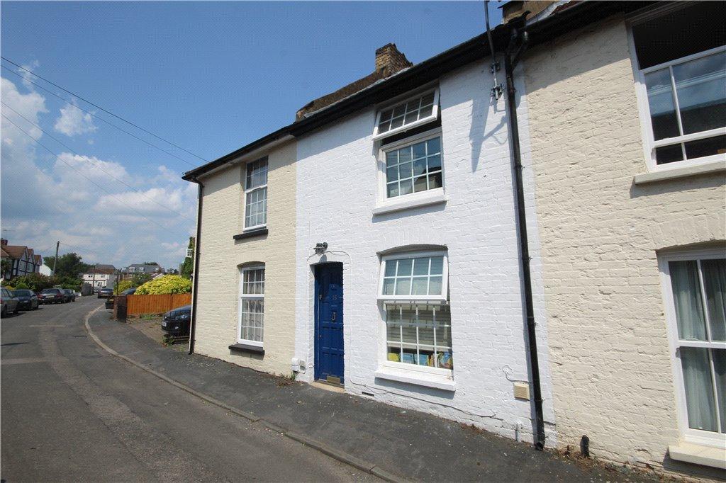 Albert Road, Englefield Green, Surrey, TW20 2 bed terraced house £365,000